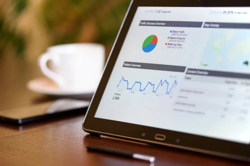 Q3 Meta Ad Trends: What Marketers Need to Know About Performance This Season poster